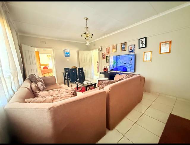 3 BEDROOM HOUSE FOR SALE IN VANDERBIJLPARK CW 6